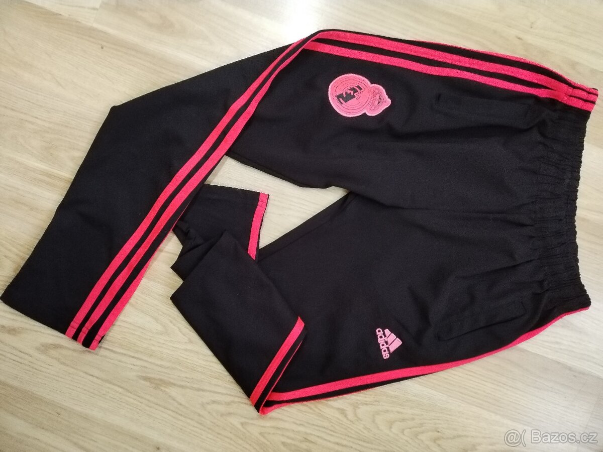 6 dílný sportovní komplet 146-152 dívčí - 10