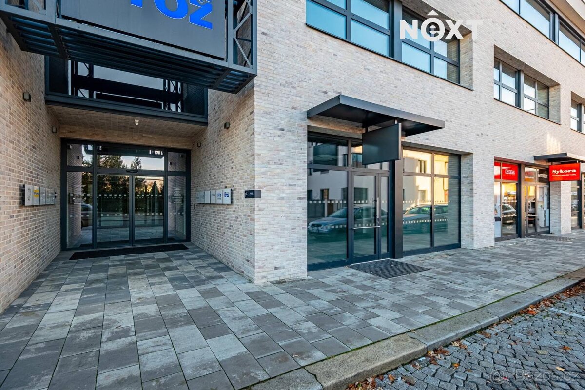 Pronájem komerční Obchodní prostory, 110㎡ - 10