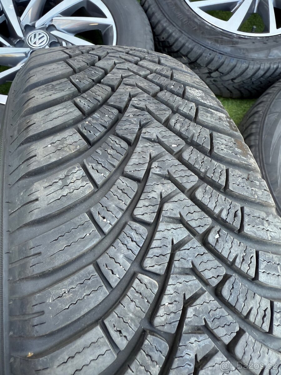 VW TIGUAN - 215/65 R17 ORIGINÁLNÍ ZIMNÍ SADA - 10
