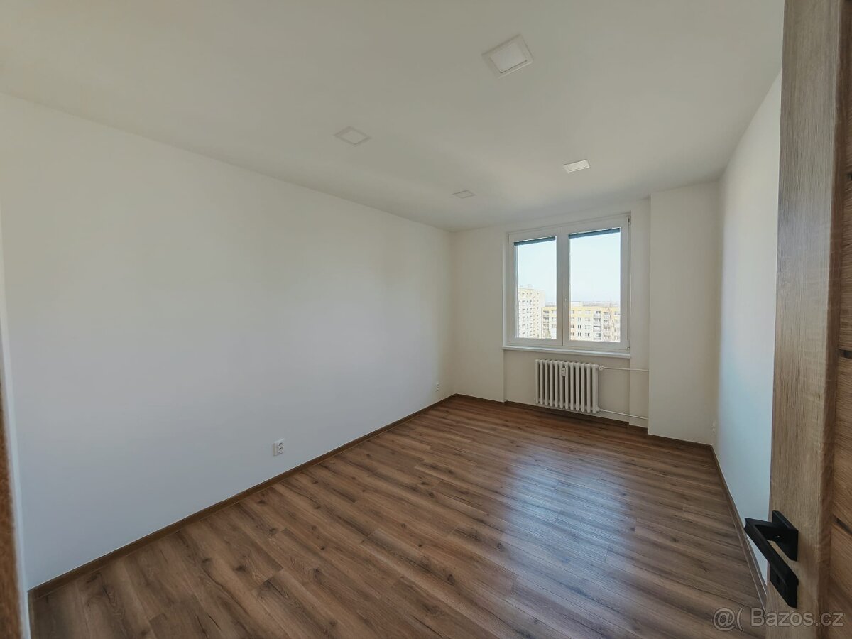 Prodej bytu 3+1 s lodžií - 10