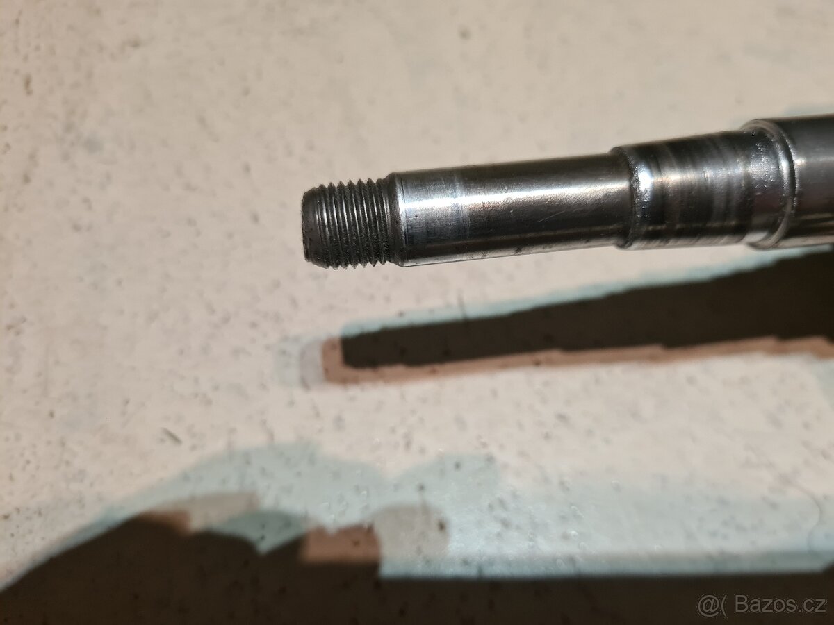 Kliková hřídel MZ ETZ 250 251 - 10