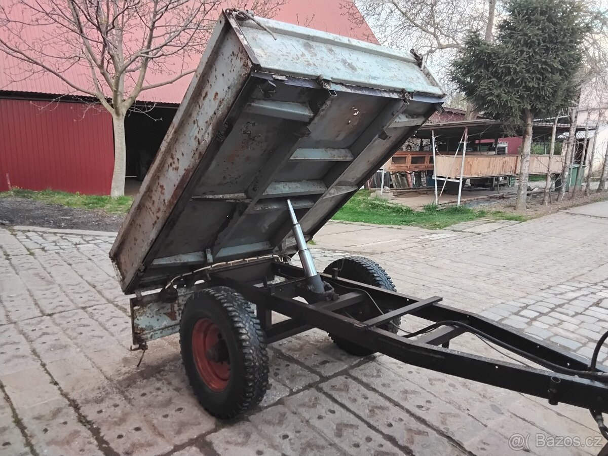 Sklápěcí kára za traktor - 10