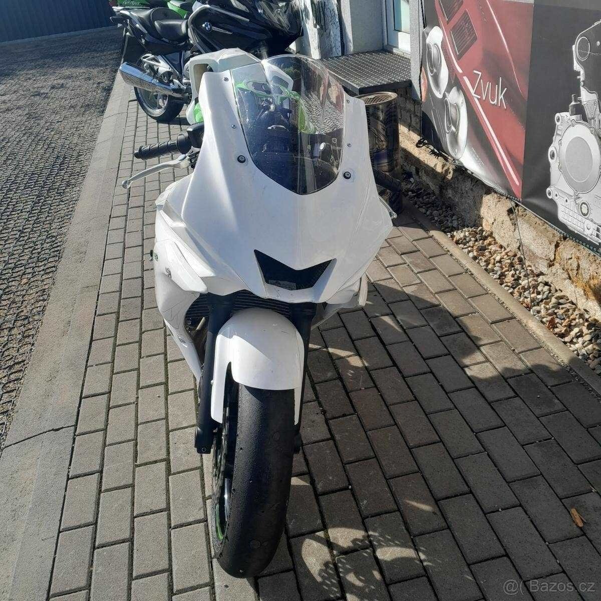 Kawasaki Ninja 650 Okruhový speciál (ADM spec) - 10