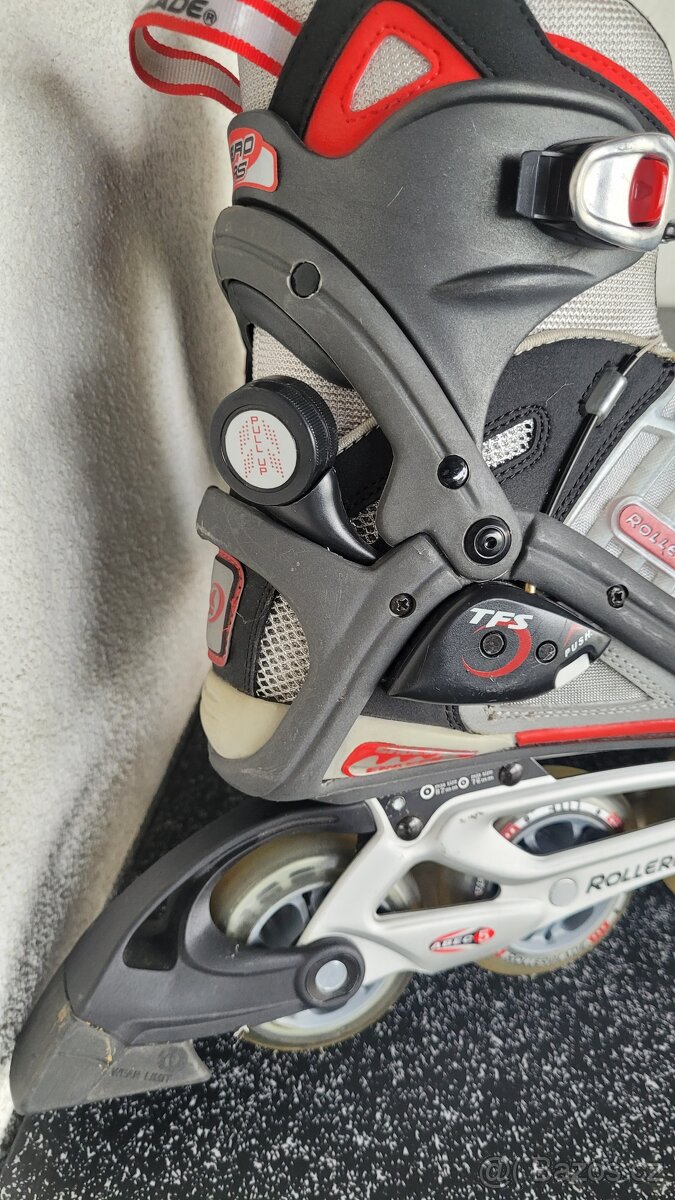 Kolečkové brusle rollerblade vel.42 - 10