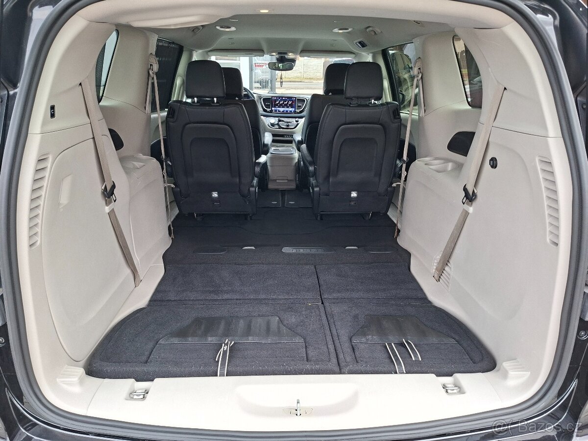 Chrysler Pacifica 3,6L V6, 7míst, bohatá výbava, nový model - 10