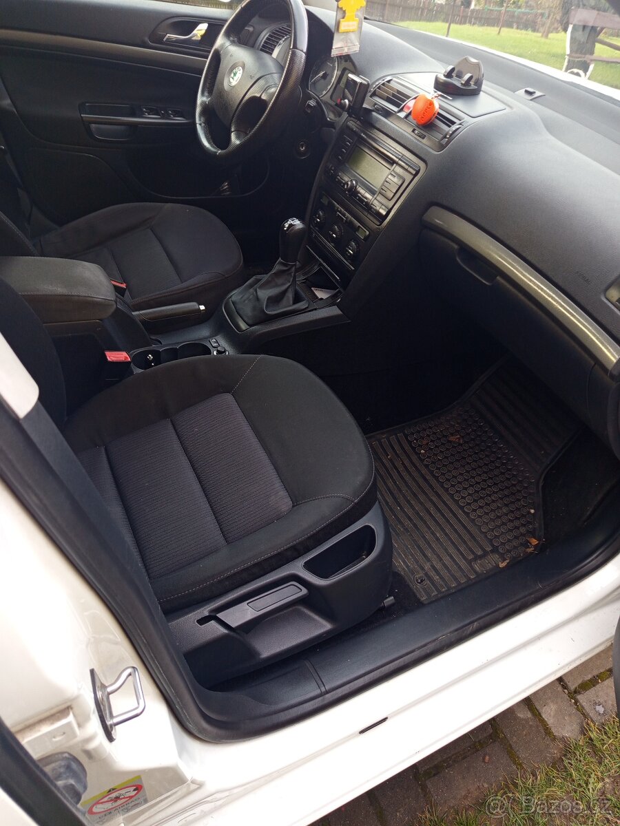 Octavia 2 combi 1.9 TDI 77 kW, km 283 tis, 2xkola - 10