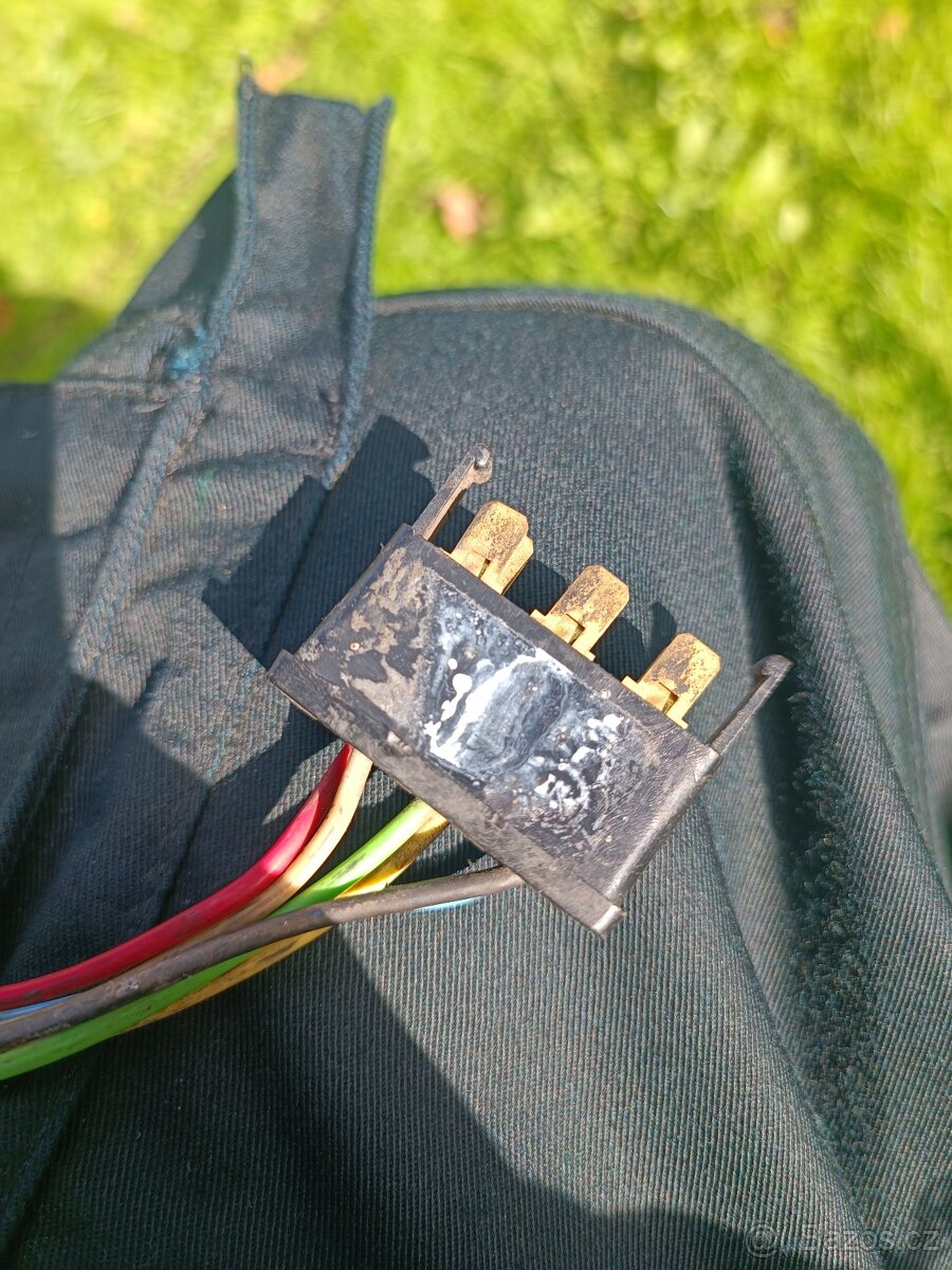 Přepínač PAL Škoda Výstražné - 10