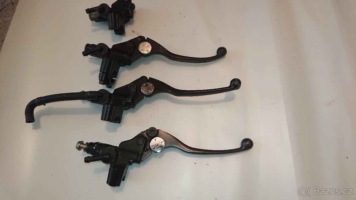 Kawasaki ZX7R díly - 10