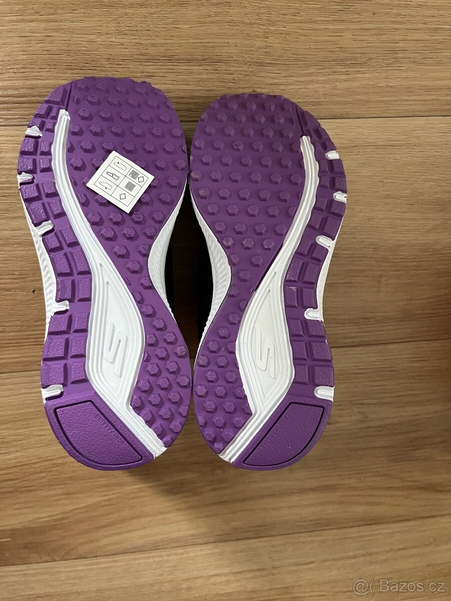 Dívčí tenisky Sketchers vel. 30 - NOVÉ. - 10