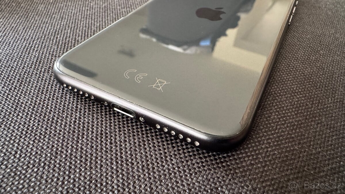 iPhone SE 2020 top stav - 10
