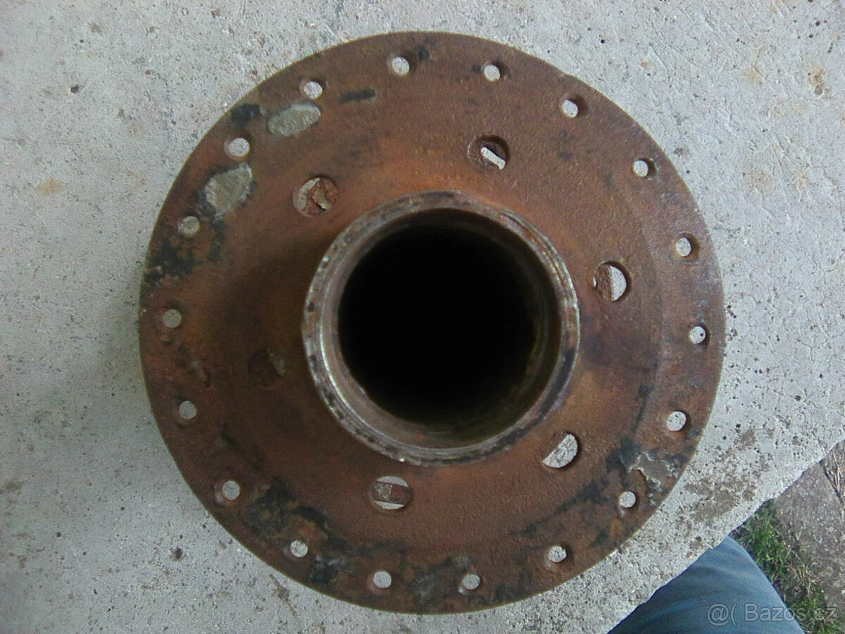 čz 125/150 - motor,rozeta,kolo,náboj,startpáka,válec čz125b - 10