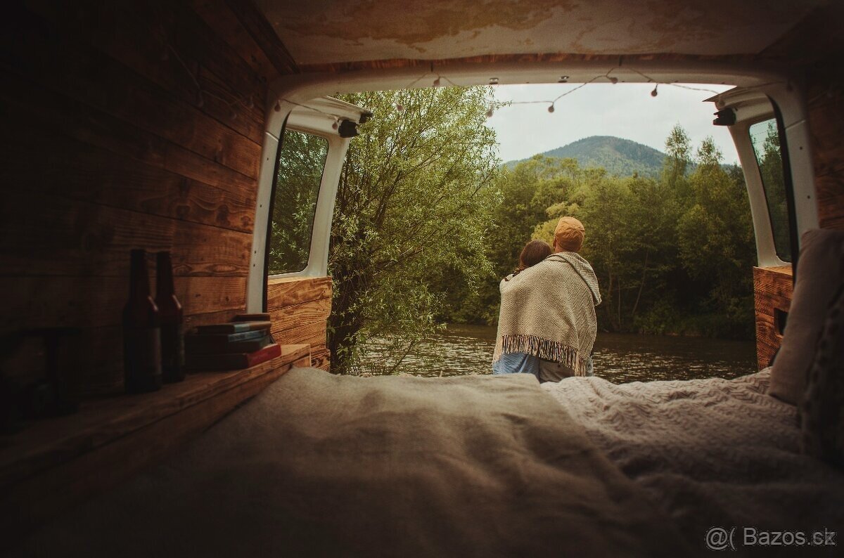 VW Transporter T5 facelift Campervan - 10