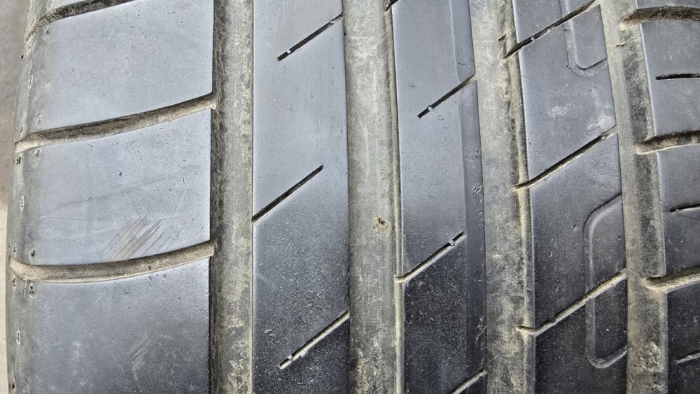 Letní pneu 225/55/17 Good Year - 10