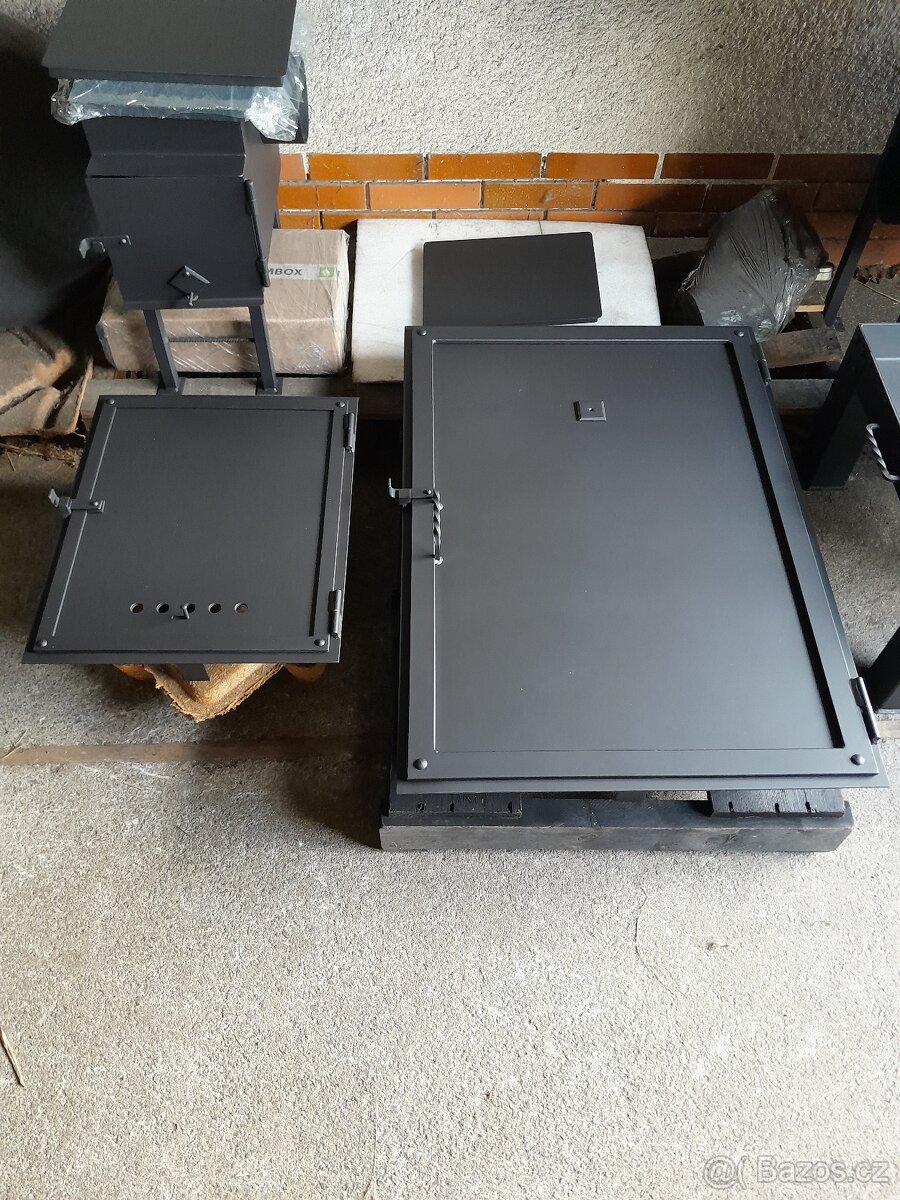 Set dvířek k udírně a topeništi - 10