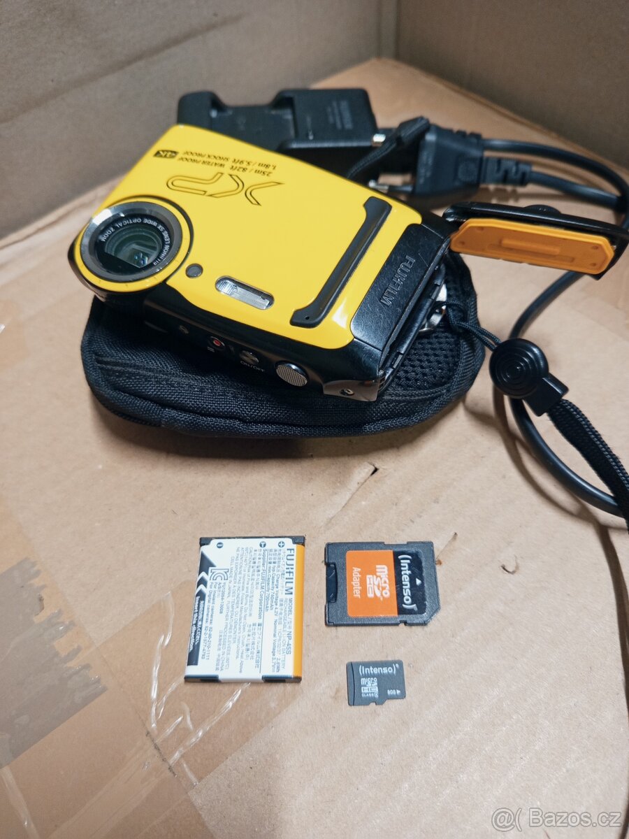 FUJIFILM FinePix XP140 - 10