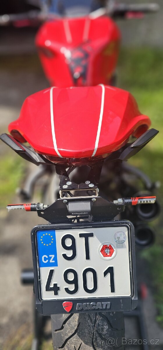 Ducati Monster 1200 - 10