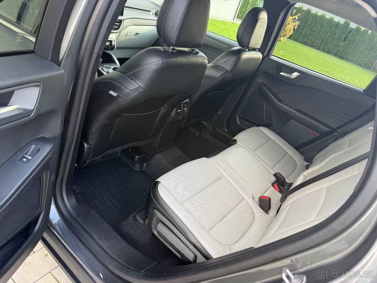 FORD KUGA 2.0 Ecoboost 4x4 PLATINUM 2023 - 10