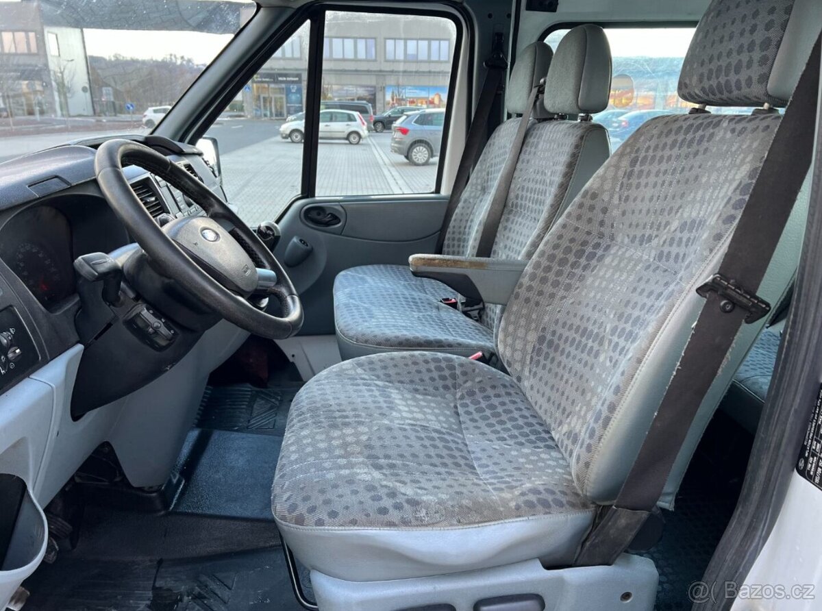 Ford Transit 2.2 TDCi 81kw 9 míst L2H2 - 10
