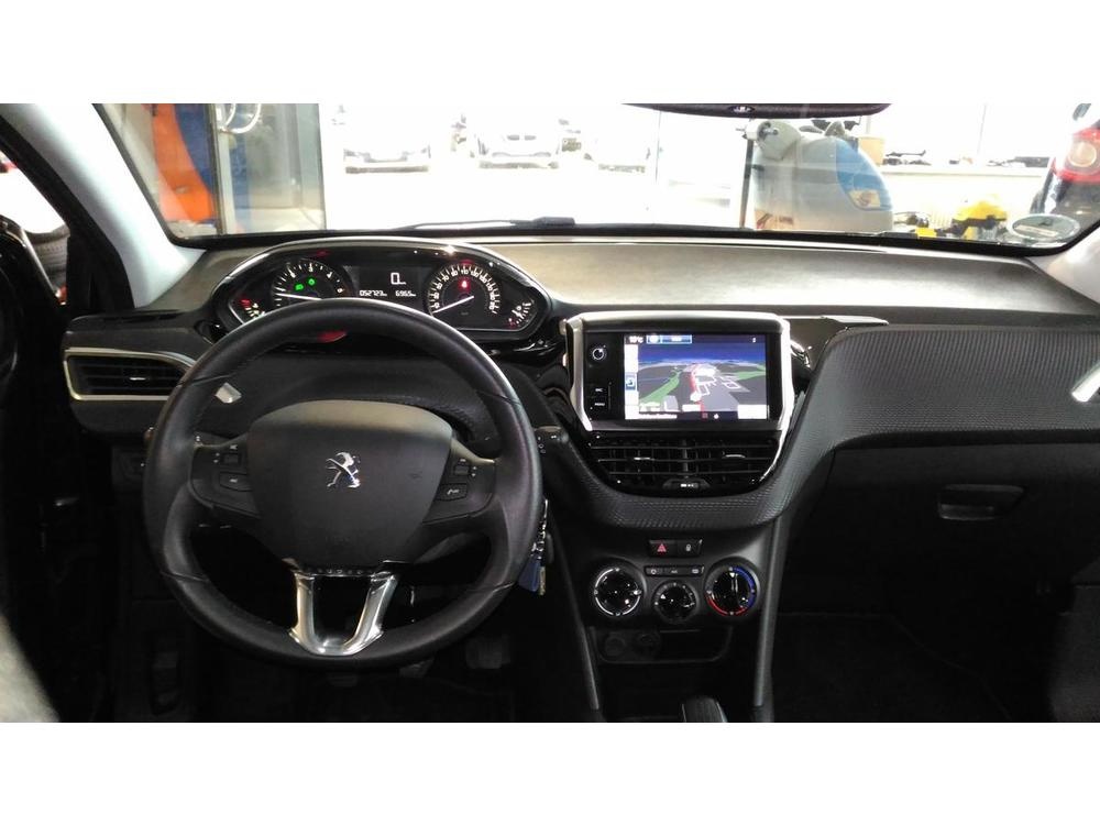 Peugeot 208 1,6 HDI - 10