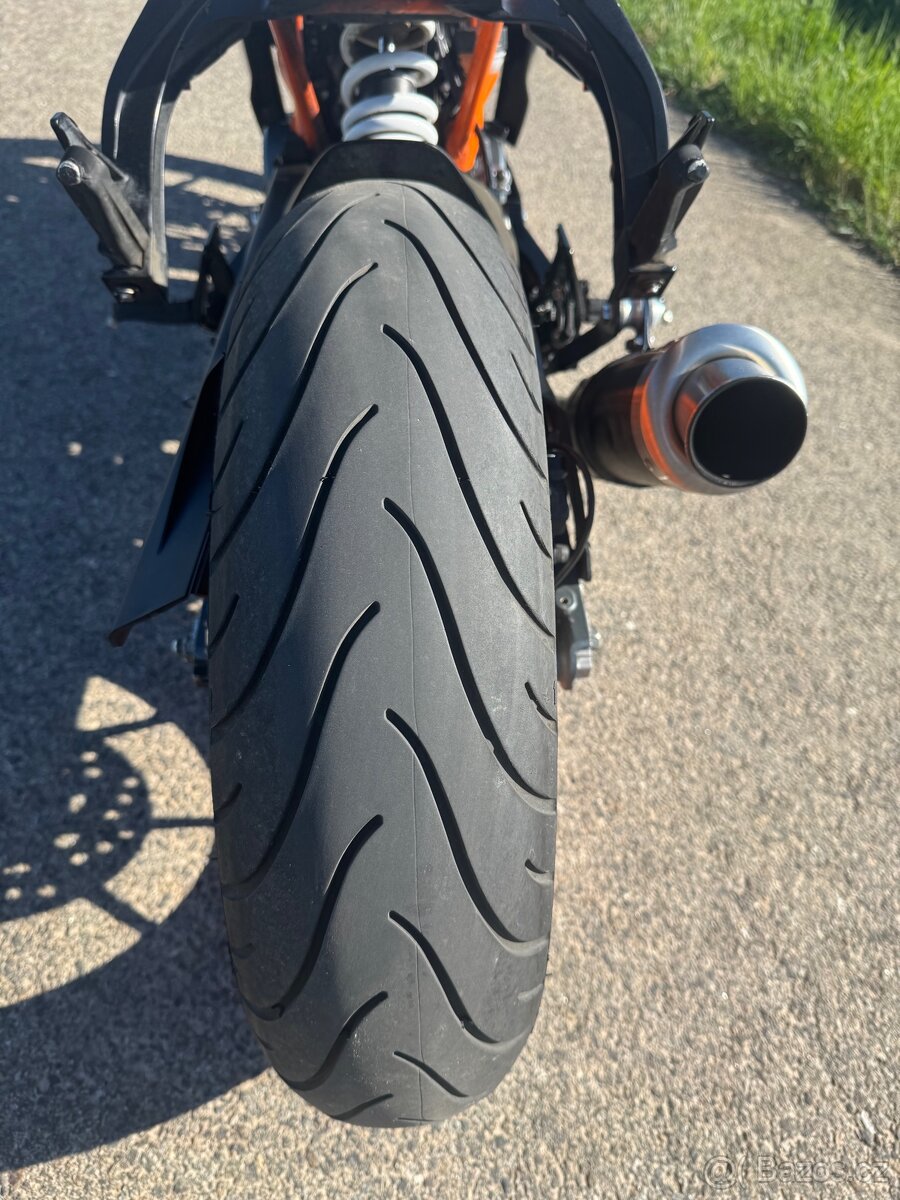 KTM RC 125 - 10
