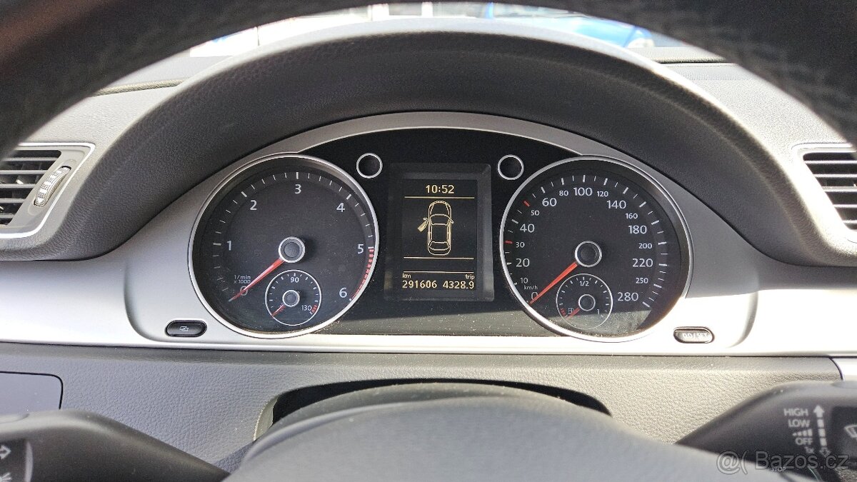 VOLKSWAGEN PASSAT CC 2,0 TDI 103 kW 4x4 - 10