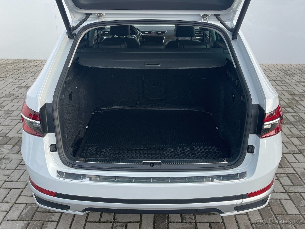 Škoda Superb Combi 2,0 TSI / 206 kW DSG 4x4 Scout - 10