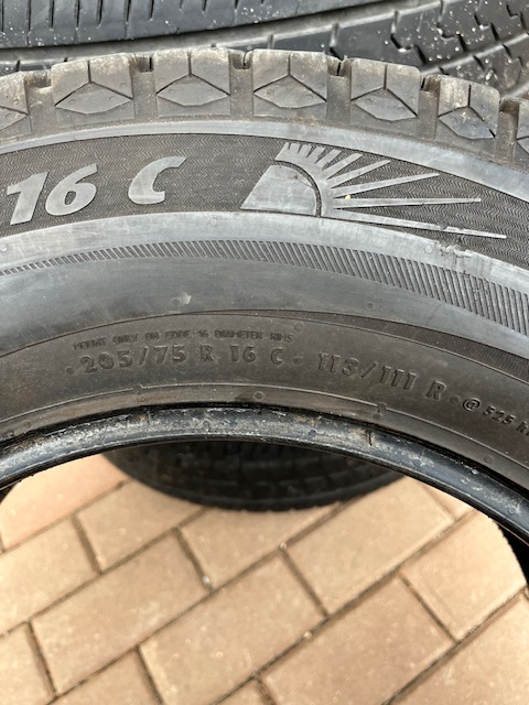 205/75R16 113/111R Continental a Matador - 10