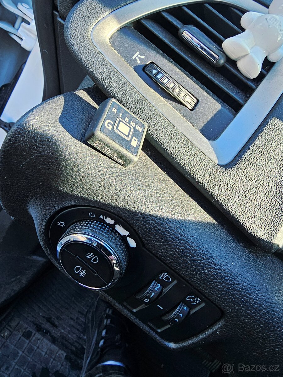 OPEL ASTRA J 1.6 85 KW 2012 /PLYN /TAŽNÉ - 10