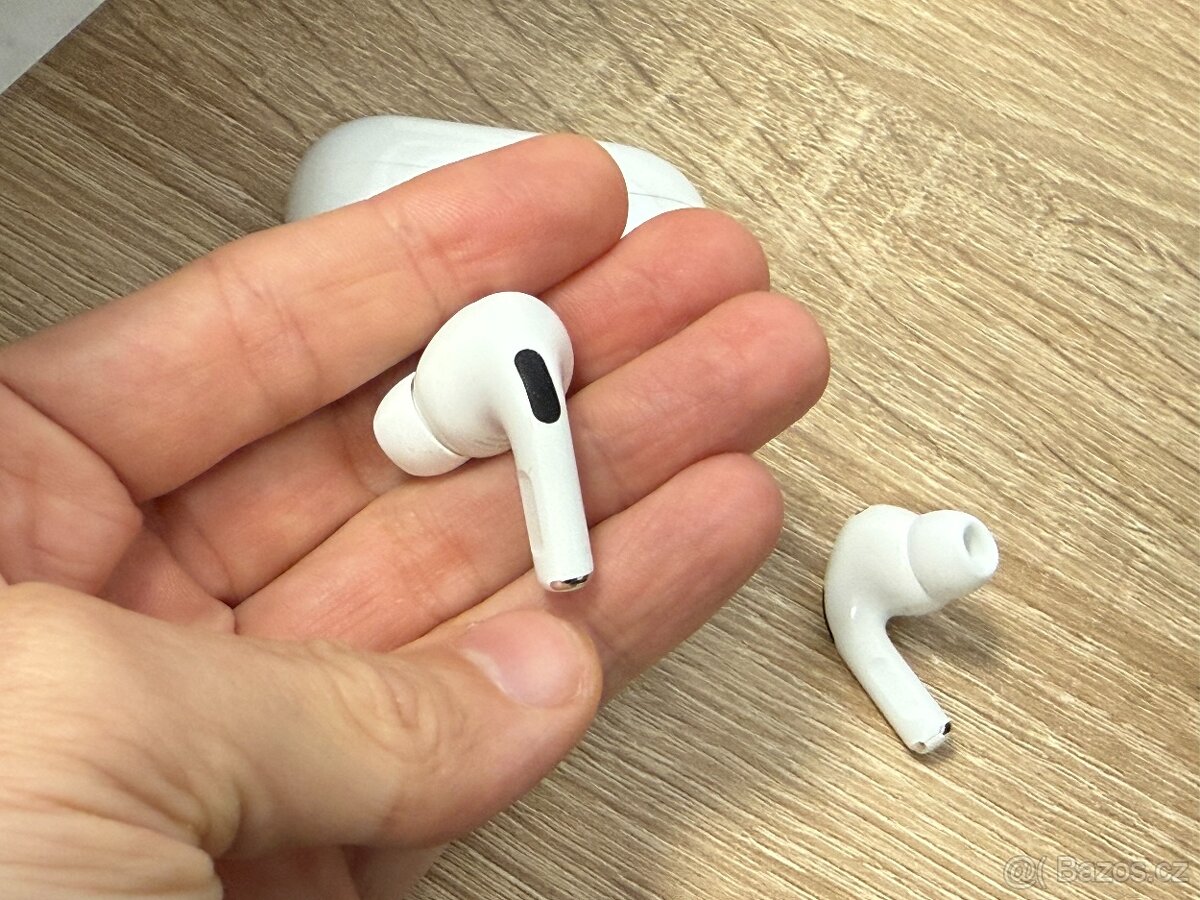 Apple AirPods Pro 2 (novější verze s USB-C konektorem) - 10
