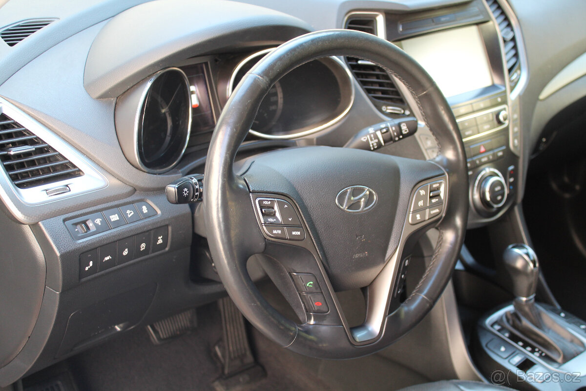 Hyundai Grand Santa Fe 2.2 CRDi VGT 4x4 automat 147kW - 10
