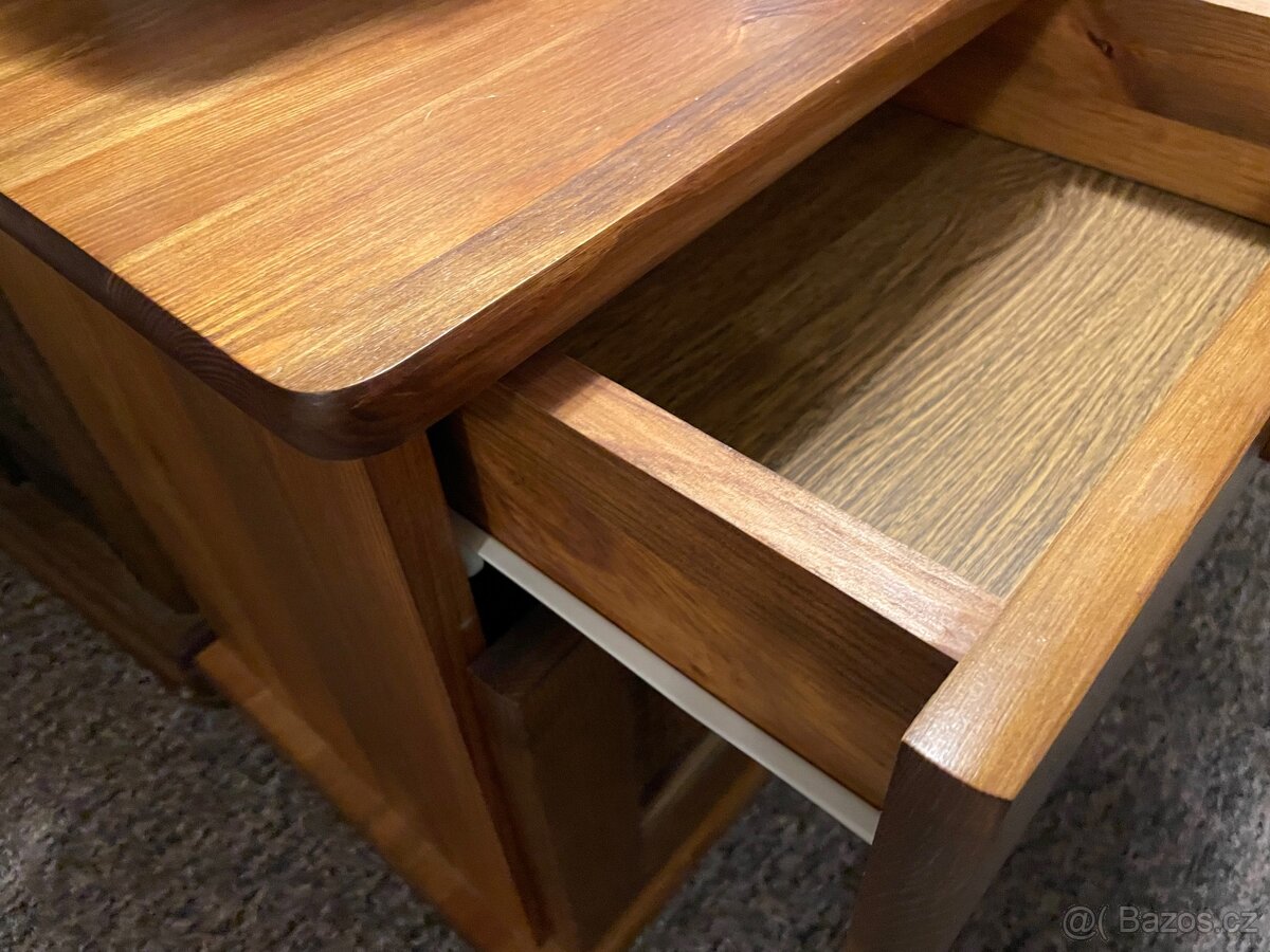 Celodřevěná ložnice komplet - 10