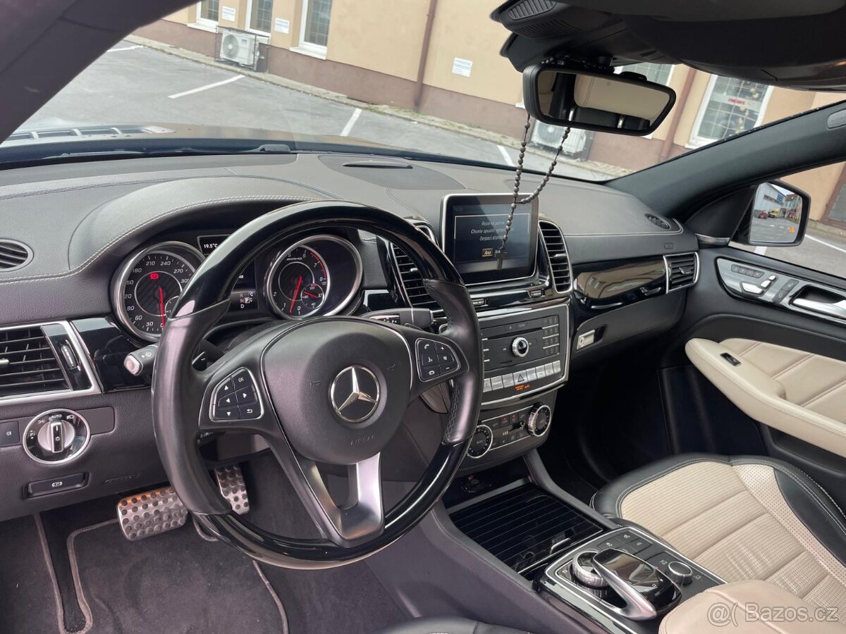 Mercedes Benz - AMG GLE 63 coupe - 10