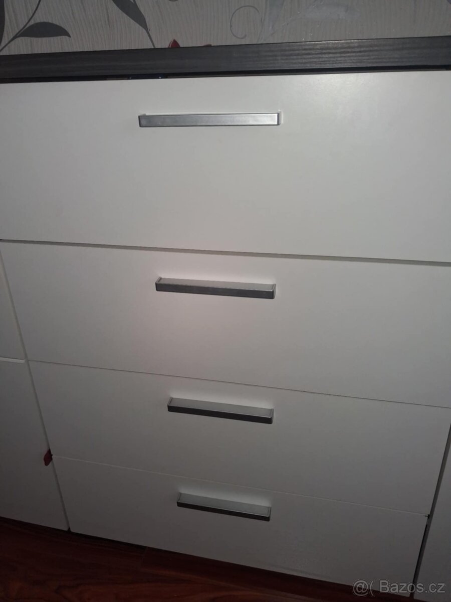 Jídelní sestava - 10