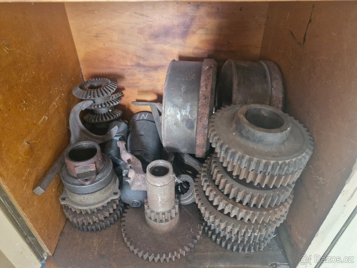 Náhradní díly na zem techniku zetor - 10