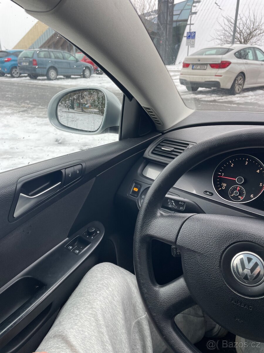 Volkswagen Passat B6 2.0 TDI - 10