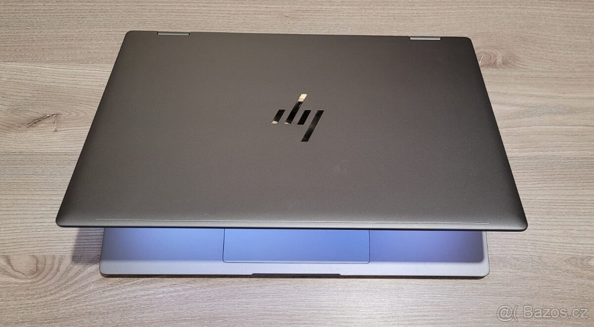 HP 2v1, Ryzen 7-8840 8/16x 5,1GHz, 16GB DDR5, 1TB SSD, R780M - 10