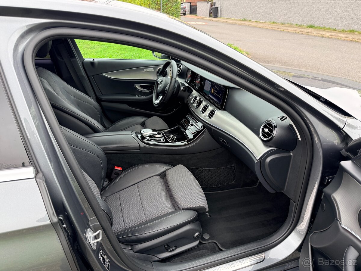 Mercedes Benz E220d 4.Matic - 10