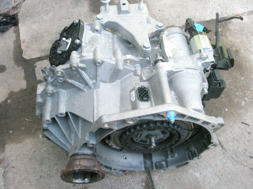 Škoda 21-23 Kamiq Scala Zadní náprava pravá strana náboj atd - 10