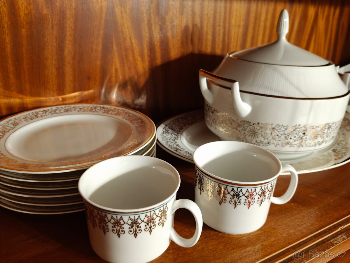 Sklo a porcelán - 10