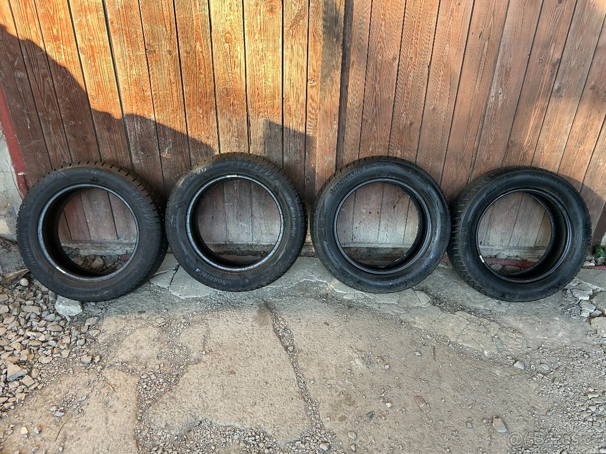 Prodám gumy 185/60/15. - 10