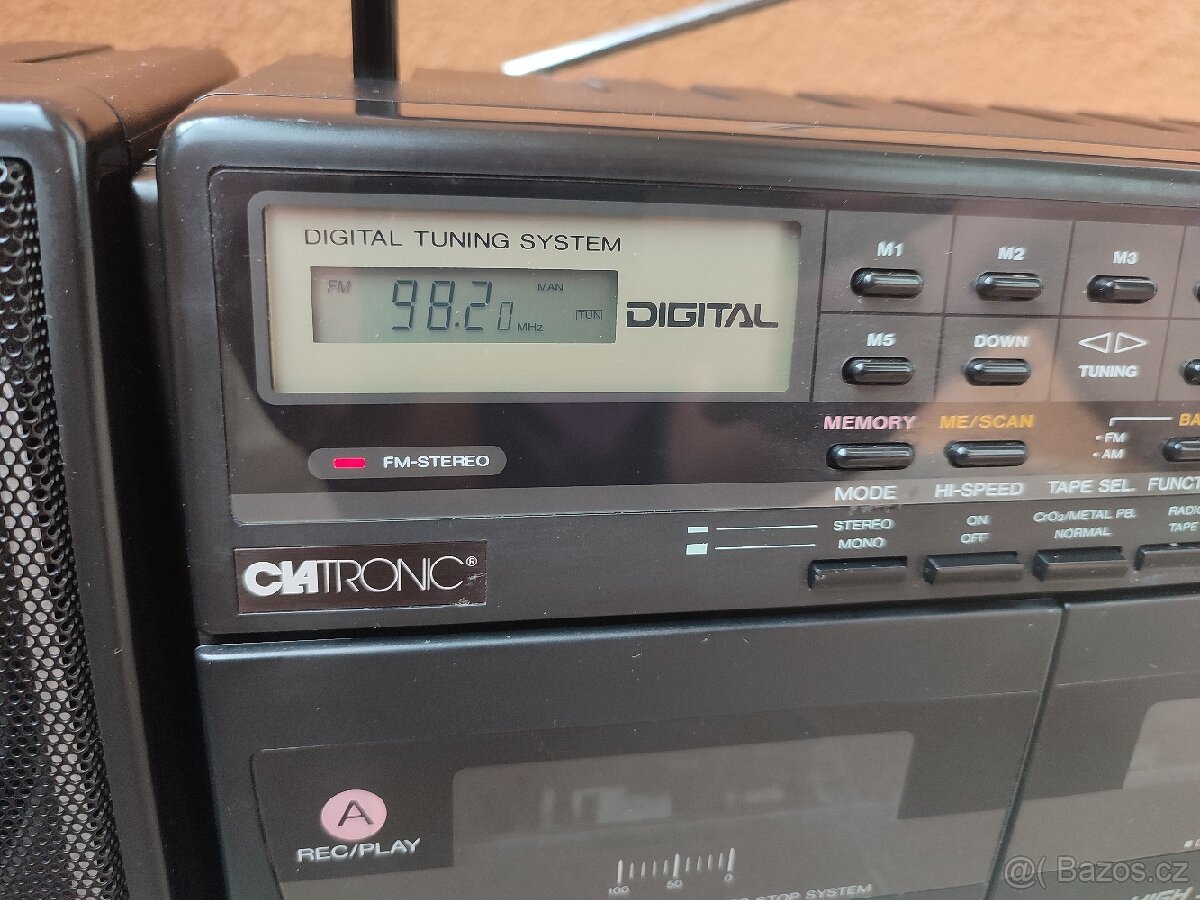 PORTABLE STEREO COMPONENT SYSTEM CLATRONIC SRR 169 + MANUAL. - 10