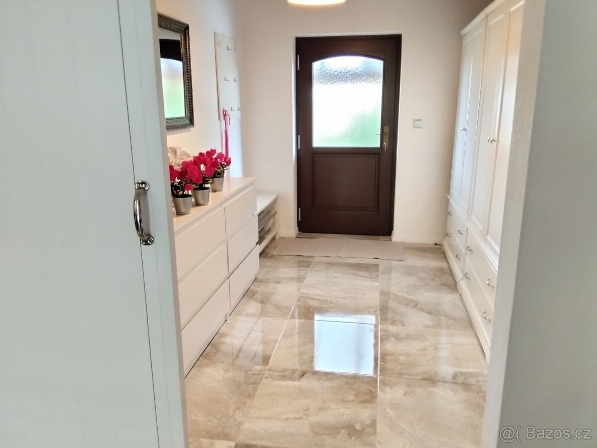 Zaujímavá ponuka, na predaj priestranný investičný - 10