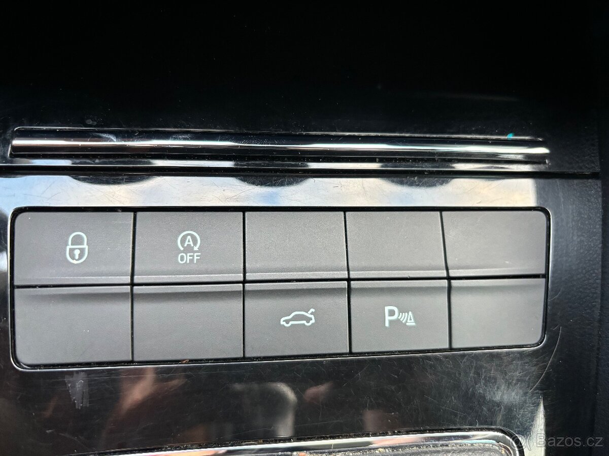 Škoda Octavia Elegance 2.0 TDI 110kw ROZVODY - 10