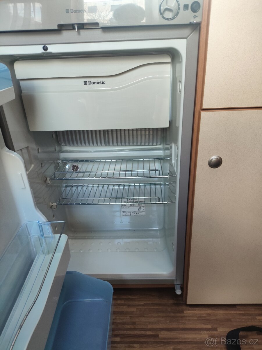 Prodám karavan Burstner. - 10