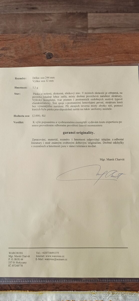 Medaile, vyznamenání, odznaky. - 10