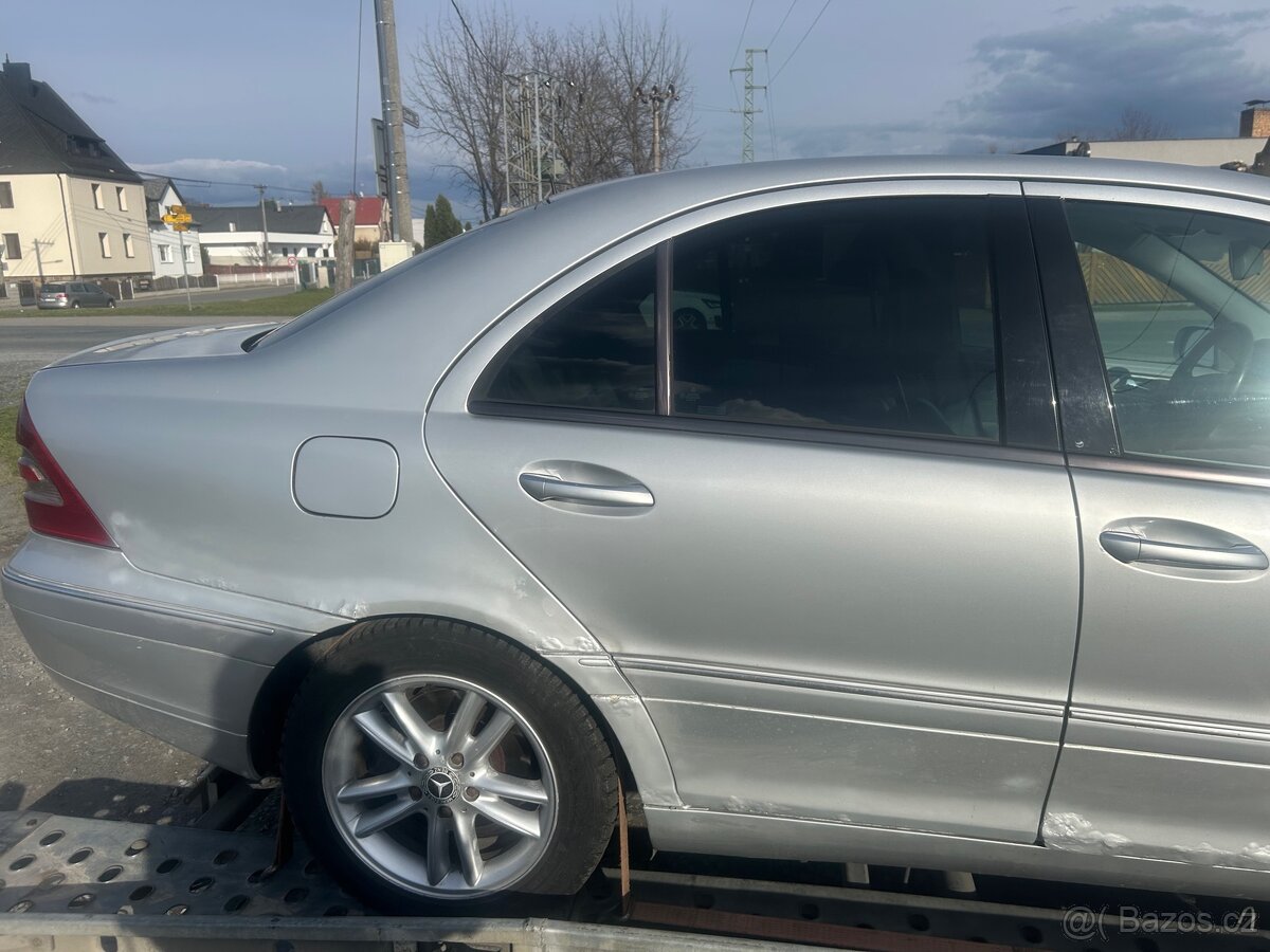W203 C270CDI díly - 10