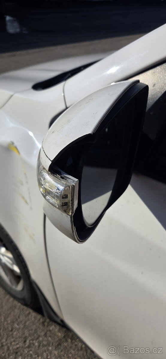 Hyundai ix35, čti popisek - 10