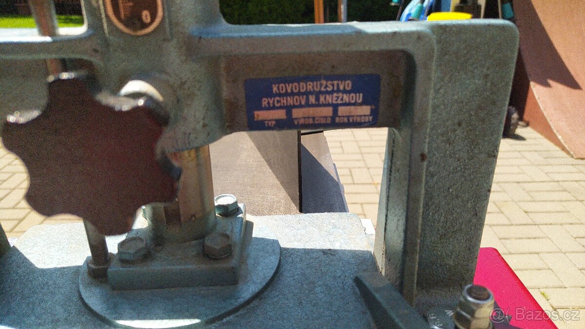 Srovnávačka s protahem KDR MS200 - 10