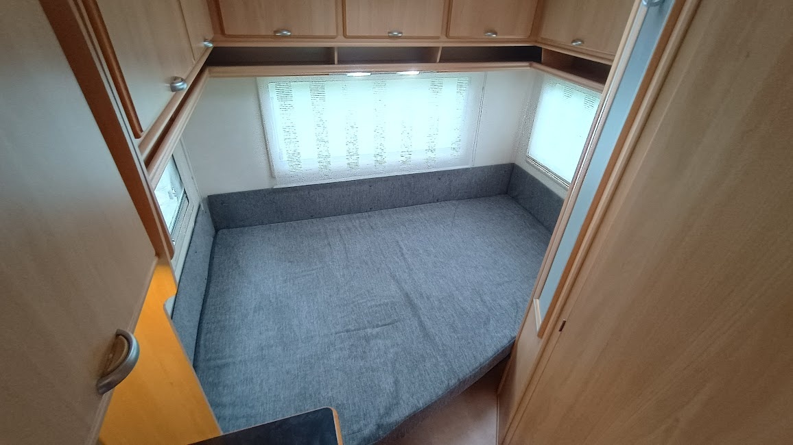 Fiat Ducato 2.8 JTD / EURA Mobil, 6 míst, zimní paket, solár - 10