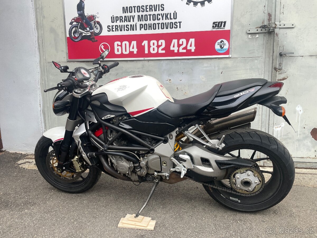 MV Agusta Brutále 910R - 10